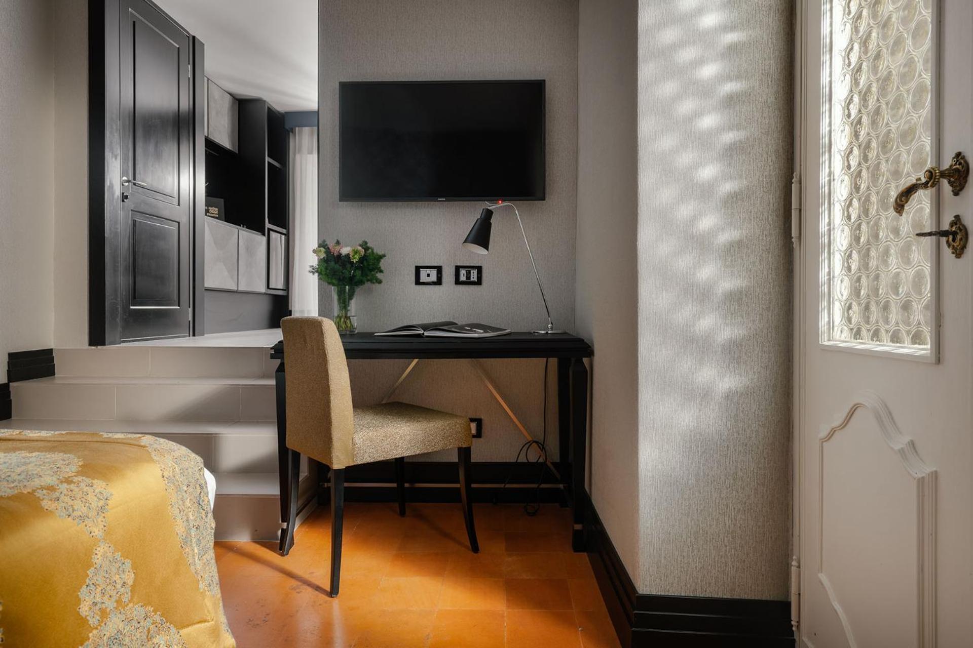Unica Aparthotel